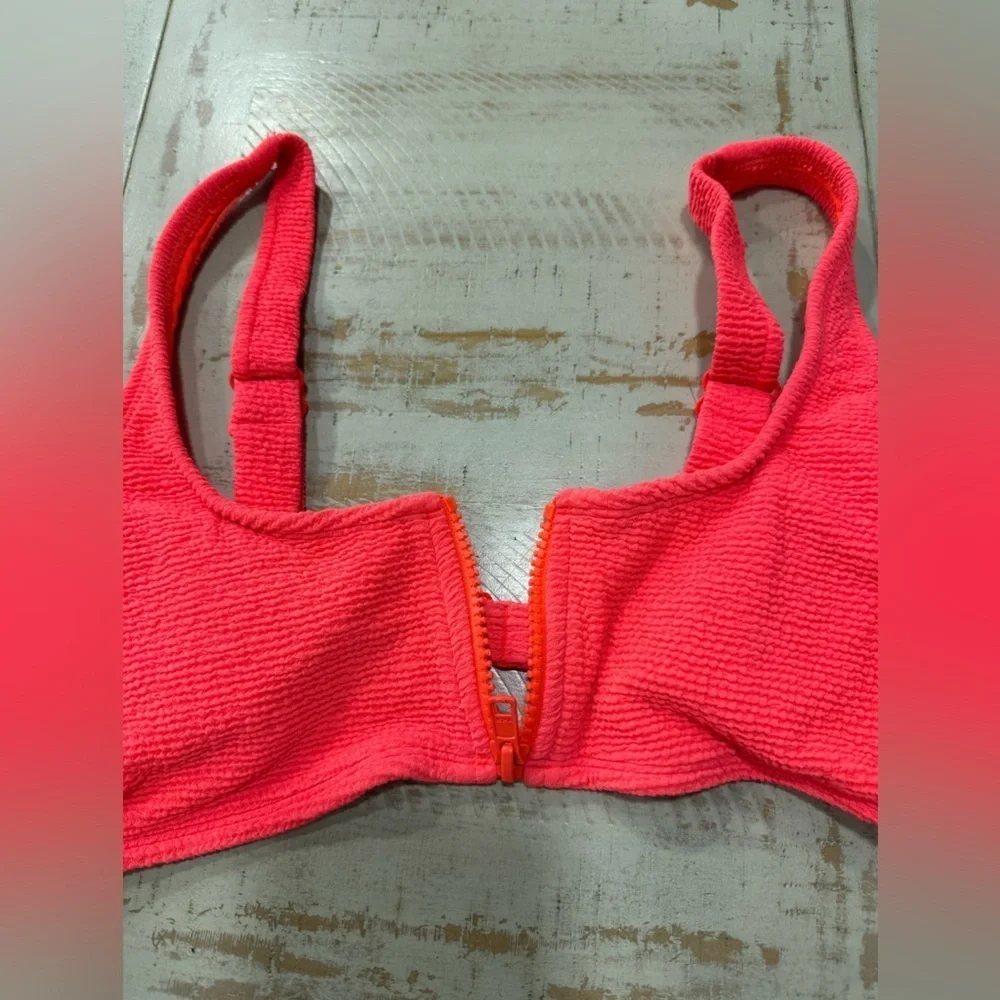 Xhilaration Zipper Bathing Suit Top
